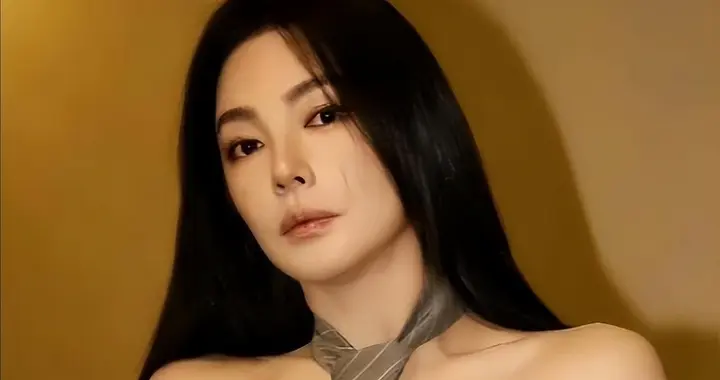 内娱的\下限\又被刷新了!葛晓倩再曝料张雨绮，荒唐的事不止一件