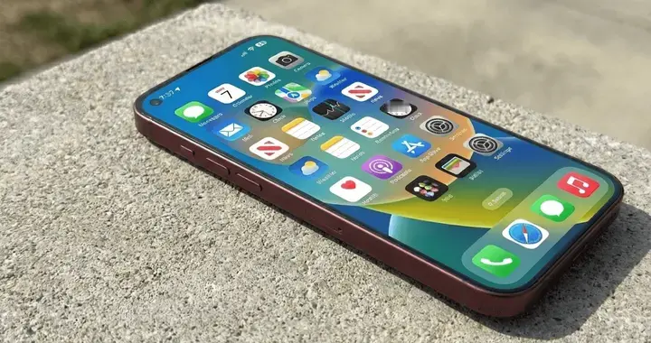 首款折疊屏領銜！iPhone 18 pro 系列硬實力拉滿，高配版價格猛漲