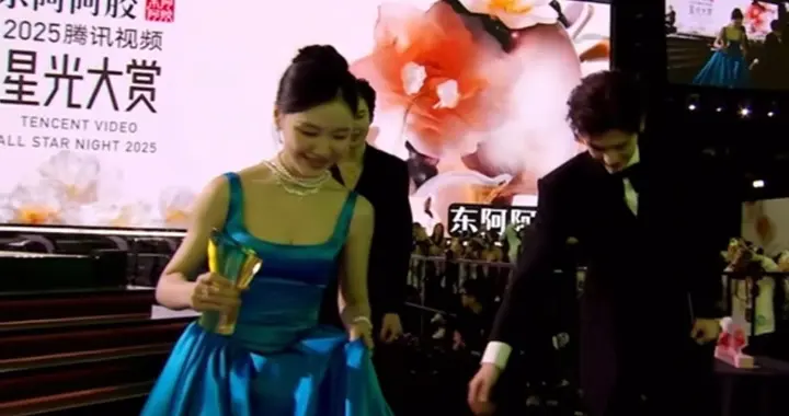 张凌赫刘宇宁接金靖下台，志胜秒躲回汪苏泷怀里，小辣笑岔气啦！