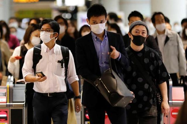 日本社畜的生活有多地狱？一天只睡2个小时，连续加班130个钟头！