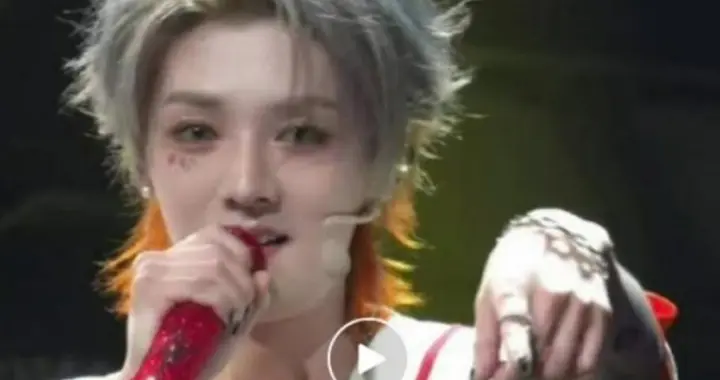 鹿晗七夕演唱会引“鹿关”恋情猜测