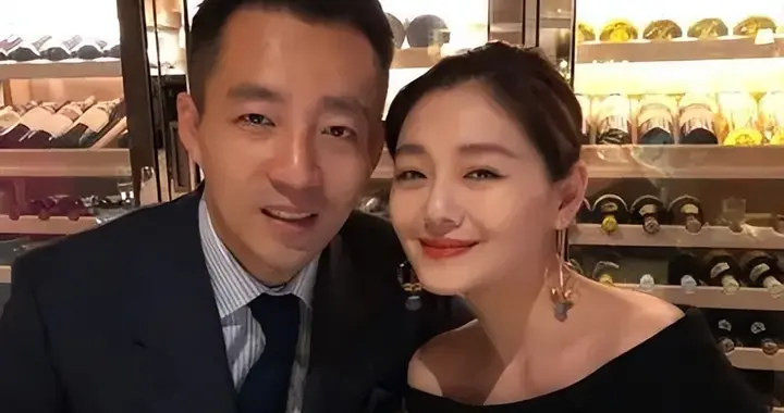 汪小菲喜得三胎，却意外暴露4件荒唐事，大S的话，终于有人信了