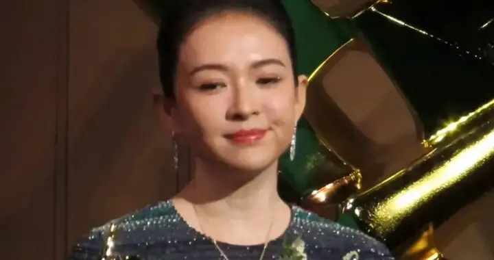 章子怡发胖引热议！从“电影脸”到被指像向太，她经历了什么