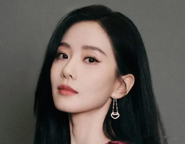 刘诗诗美照合集，优雅如光