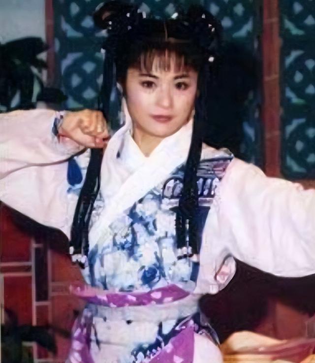 女星林小楼：当红时遭3名歹徒绑架，被劫财劫色，如今大龄仍未婚