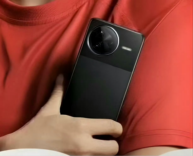 Redmi K80曝光：大满贯2K屏+大圆环镜组，11月27日发布！