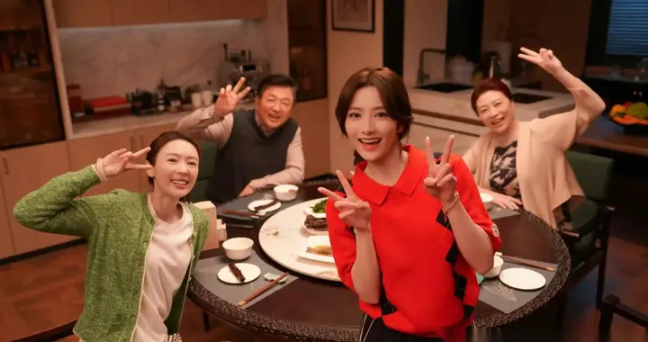 她比童瑶身材好，比蒋欣、王瑞欣年轻，出道仅3年《四喜》被带火