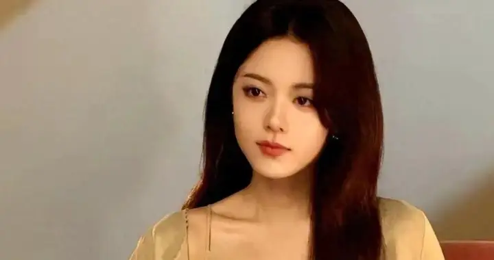 看到赵今麦的内衣广告，我第一反应是：疯了吧？