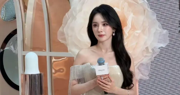 三亚偶遇杨幂，我终于推翻了对她十几年的误解