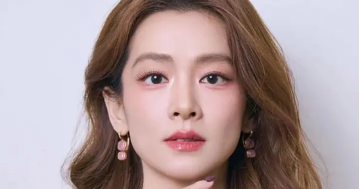 陈昊宇，男性名字下是这么美的女星