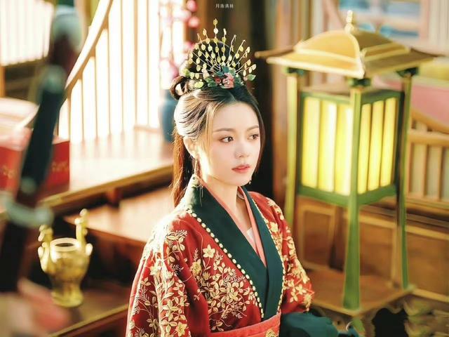 恭喜赵今麦，找到了一条不属于自己的赛道，网友们是懂得点评的