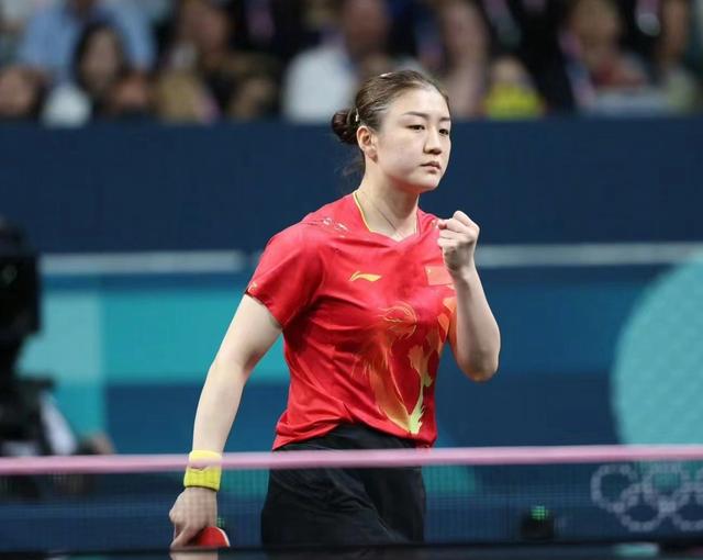 黄晓明发100个红包庆祝表妹陈梦夺冠：祝贺我的人比我得影帝还多