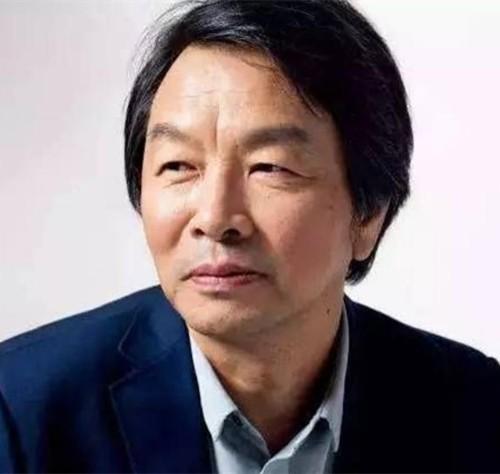 刘震云说：越穷的人越是大方，因为认知太低，根本不懂钱的重要性