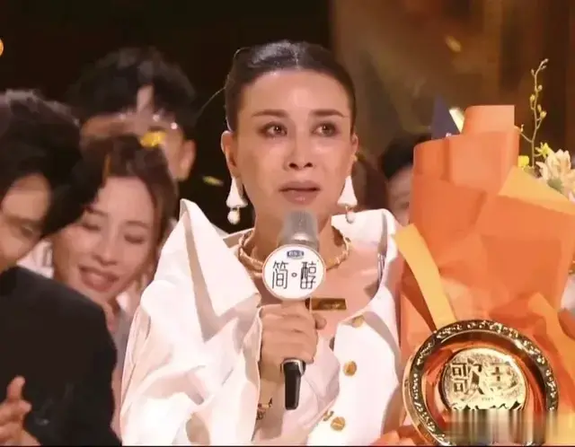 那英|《歌手2024》发长文回应质疑，那英更是直接预判了事情的走向