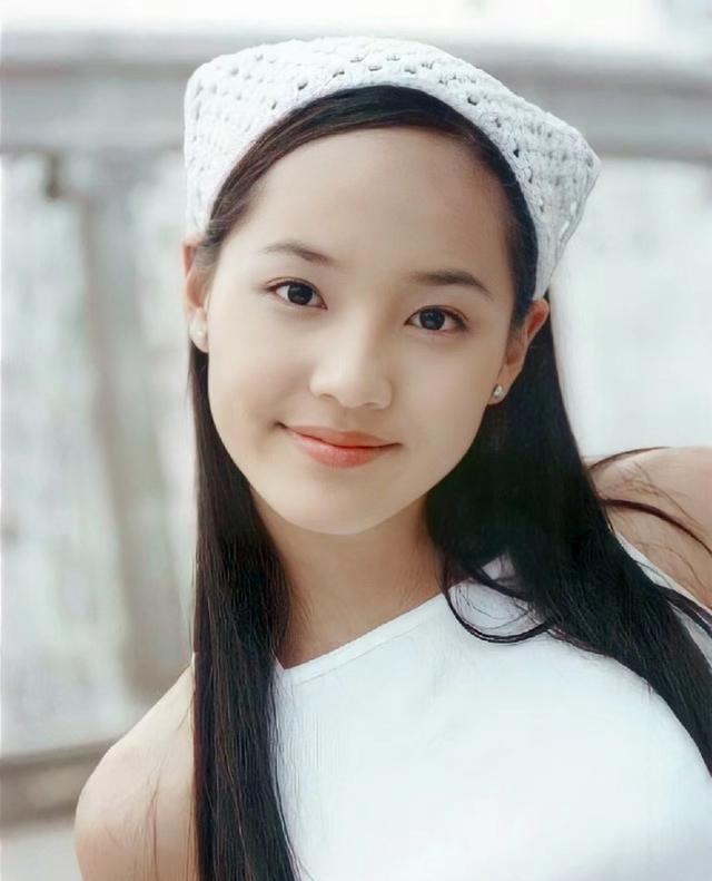 韩国女团第一代美人柳真：20年前就是顶级神颜，再演顶楼二次爆火