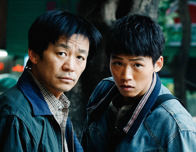 张艺谋、王宝强接力捧，其貌不扬却能和一众大咖合作，他啥来头？