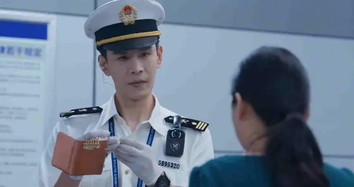 央视《金关》遭痛批，悬疑剧要接地气，而不是“接地府”！