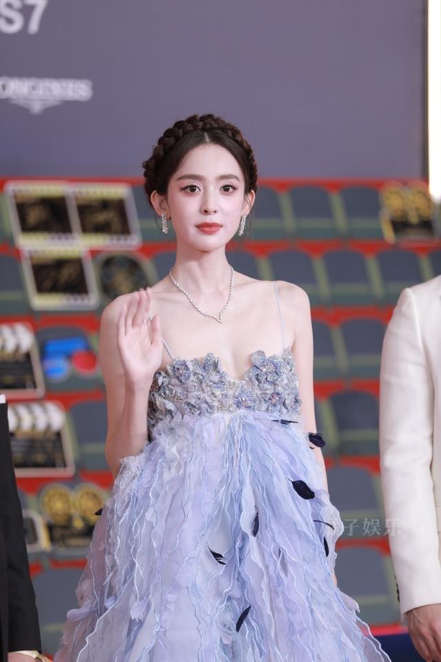 娜扎纯生图！状态和颜值都太惊艳了！