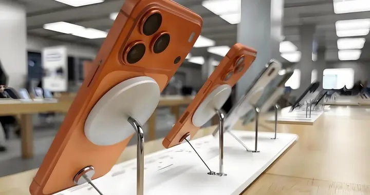 新品旗艦銷量大戰(zhàn)：小米17輕松1打3，蘋果全面碾壓，華為要1打5？