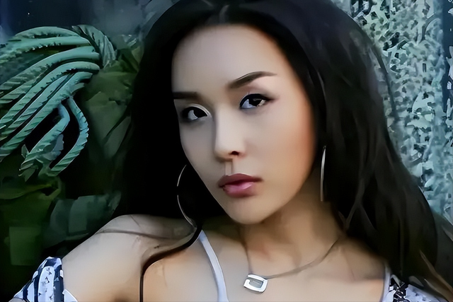 “变性人”河莉秀：结婚十年后，老公跑了，身体垮了，后来怎样？