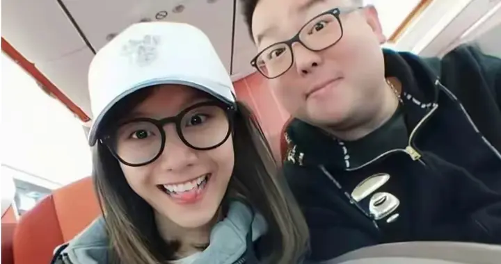 突发！香港知名男星宣布和妻子离婚，婚后不出门工作在家吃软饭