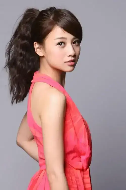 鬼鬼吴映洁：鬼马精灵的多面人生