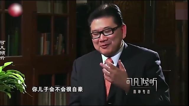 陈坤的儿子成年了，样貌开始浮现出母亲的基因，认得出他像谁吗？
