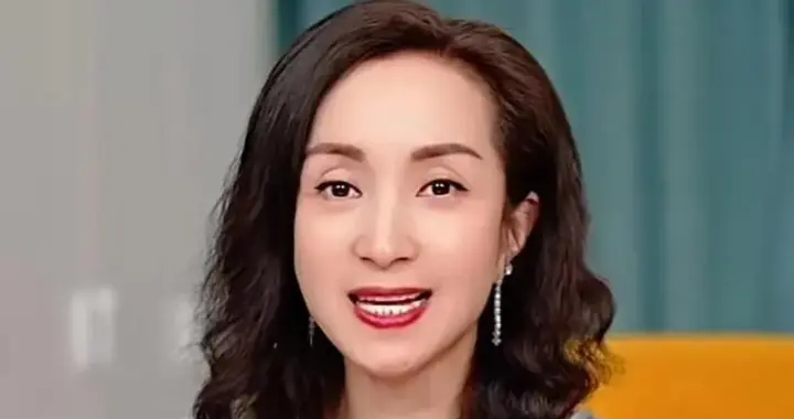 灶台为台，烟火为曲，50岁汤灿的复出生活美学