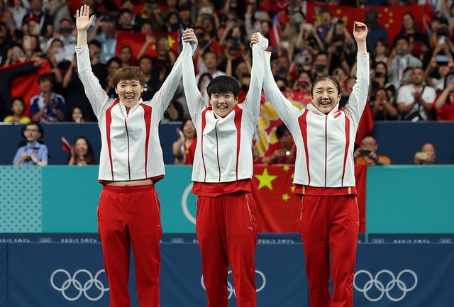 黄晓明透露陈梦回国后聚会，全场消费都由自己买单，理由超级搞笑