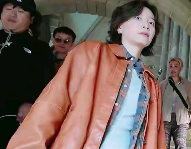 |说句实在的，宁静挺势利眼的！当年的偶像来了她可不敢那么嚣张！