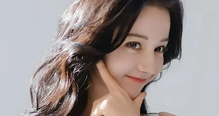 美女壁纸第4685期—迪丽热巴