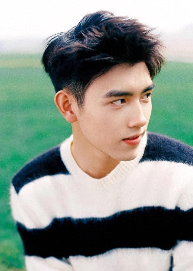 “智商堪忧”陈飞宇：上综艺被林更新质疑脑子，张若昀深受其害！