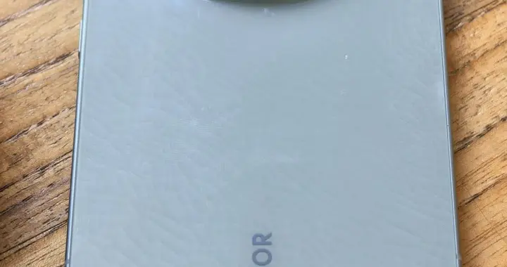 榮耀Magic8 天青釉汝瓷感絕了