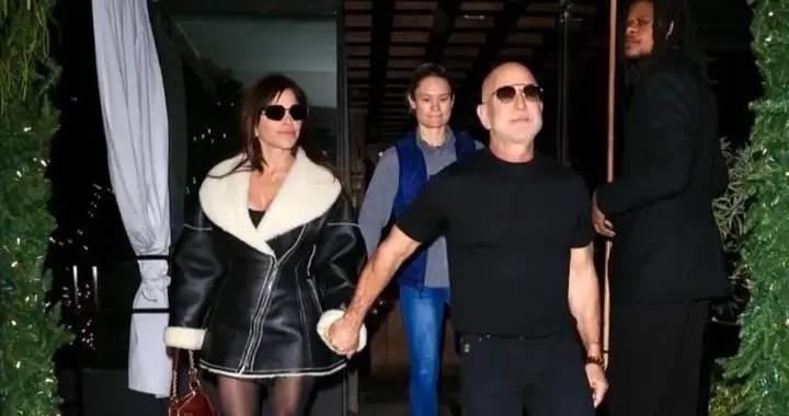 55岁劳伦桑切斯活的“精彩”，收腰短皮衣当裙子穿，61岁老公超爱