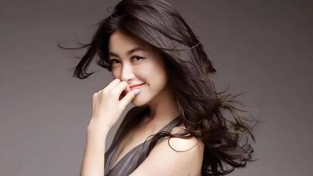 “京圈公主”朱珠：让百亿富豪迷恋，征服“黑道太子”，她凭什么