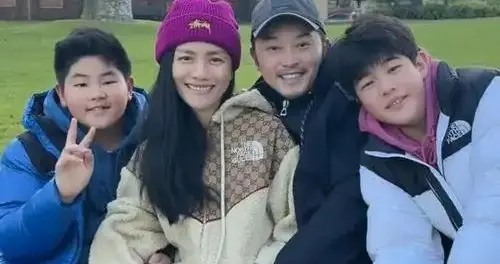 曝沙溢俩儿子都在英国读书，偶遇照片曝光 网友：难怪沙溢猛接综艺