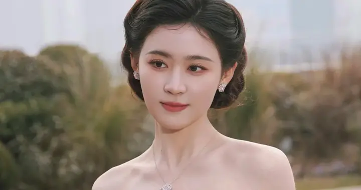 高清女神壁纸（579）翟一莹