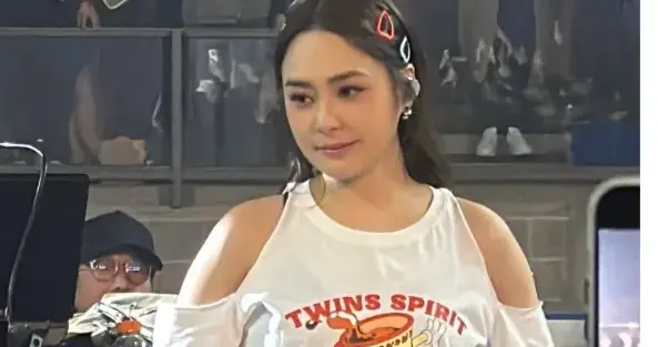 阿娇本人太幻灭真人又矮又胖肩宽背厚脖子短胳膊和腿都粗还没有腰