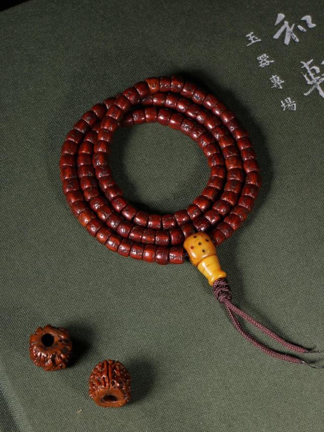 盘点最适合男士佩戴的八种文玩手串，你都了解过吗？