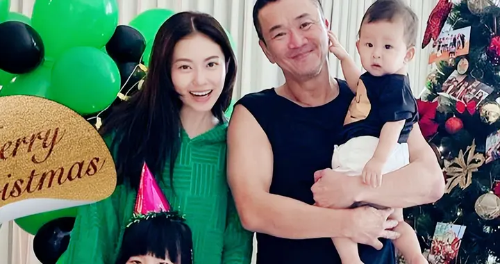 离开向佐后，她嫁大19岁富商连生一儿一女，如今已是上市公司老板