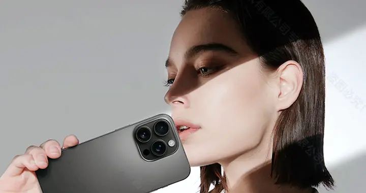 200元“機皇”降臨！老人機開始卷AI，牛掰真的牛掰