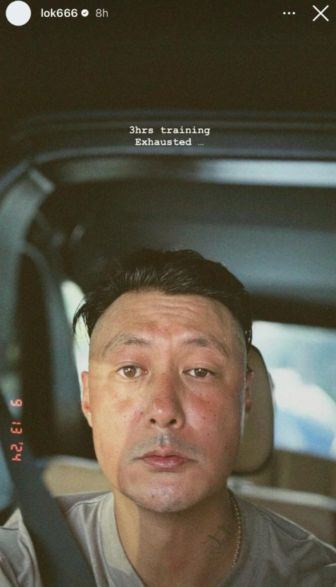 42岁余文乐近况！变臃肿老头眼神无光，面相大变，网友：认不出