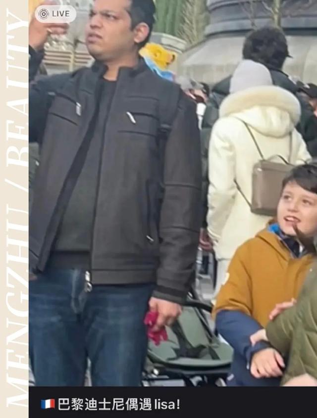 Lisa参加疯马秀后颜值下滑，发型多变