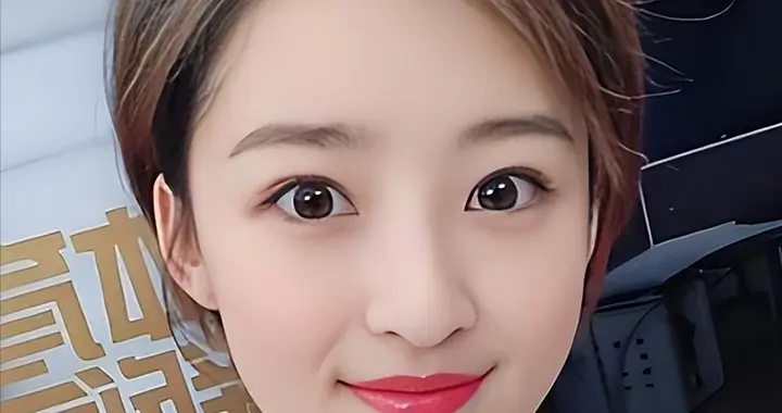 前央视美女主持，为家人离开央视4年，曾中度抑郁，33岁她后悔吗