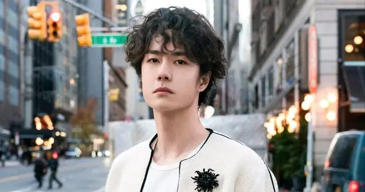 王一博跨年 罗云熙新剧开机 周柯宇商务 郑业成挑战双男主 王玉雯