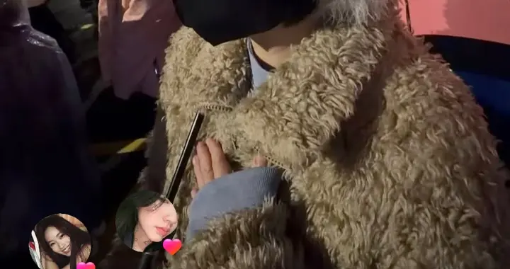 小S发跨年照纪念大S，对比去年的跨年照不止少了一个人