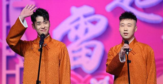 各玩各的也挺好，德云社张云雷长期不说相声，搭档解说球赛去了