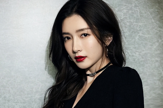 事实证明！36岁“拜金”的江疏影，终究为“放浪形骸”付出代价了