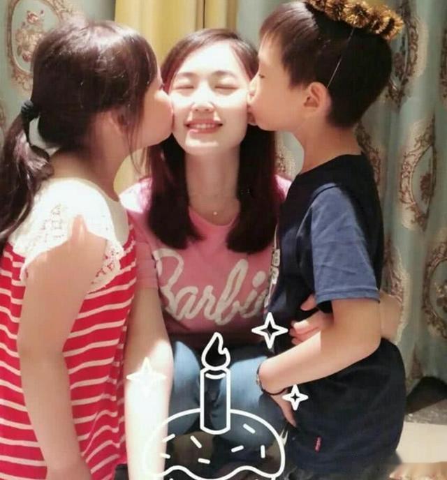 马蓉|马蓉半夜直播，室内凌乱不堪，称已买不起猫粮，疑败光几千万家产