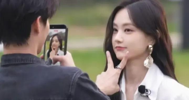 李一桐的美就这么显而易见就这么溢出屏幕！